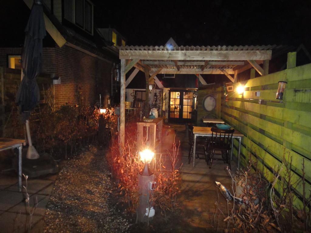Bed En Breakfast Kamers En Meer Het Spookhuis Den Hoorn  Exterior foto